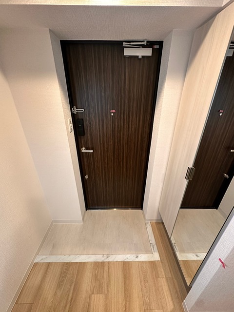 玄関　※建築中の2階のお部屋です　現況優先※