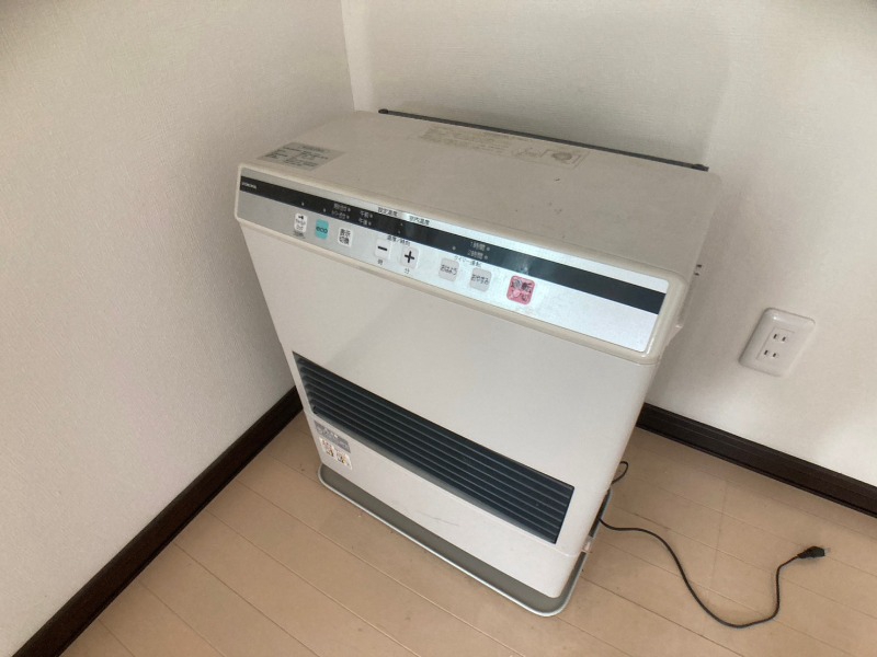 その他設備　灯油暖房です。札幌の寒い冬もこれで大丈夫！