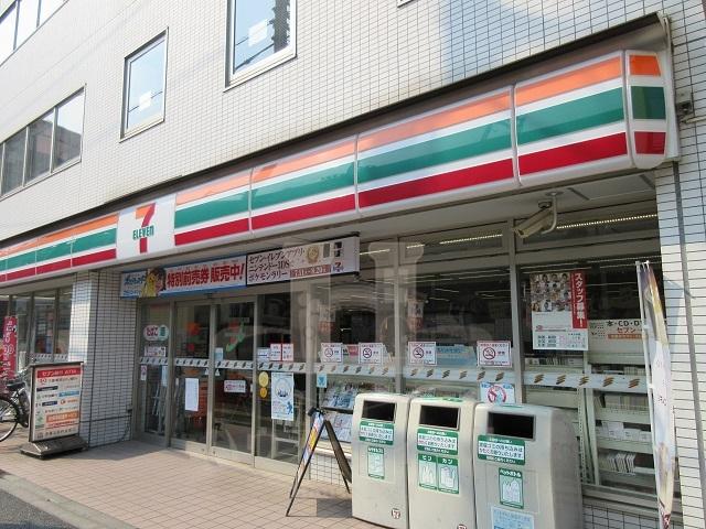 コンビニ　セブン-イレブン北区上中里２丁目店（コンビニ）まで692m