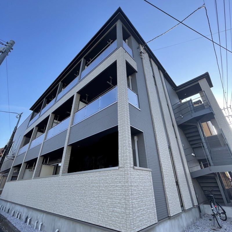 建物外観　築浅アパート♪