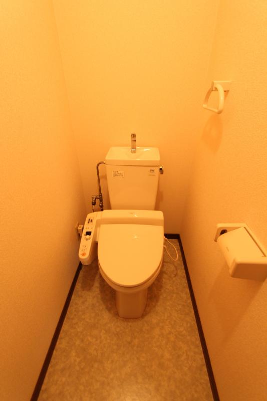 トイレ　同タイプ（参考写真）