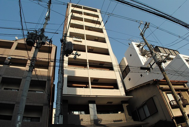 クローナコート烏丸御池の外観写真