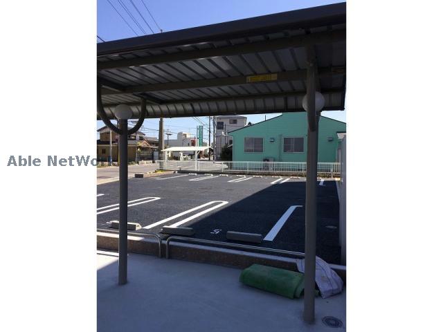 駐車場　駐車場