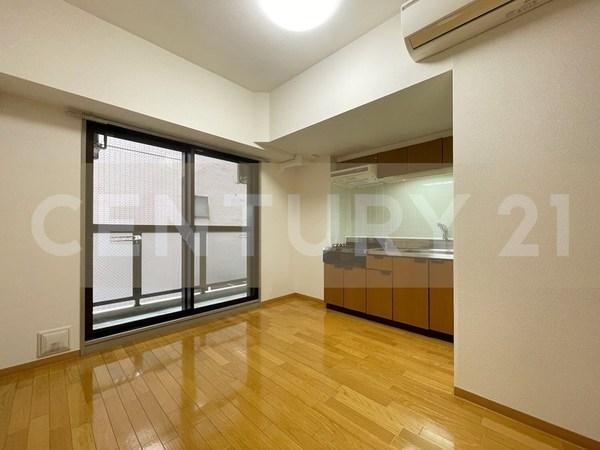 居室・リビング　※他の部屋の写真です。