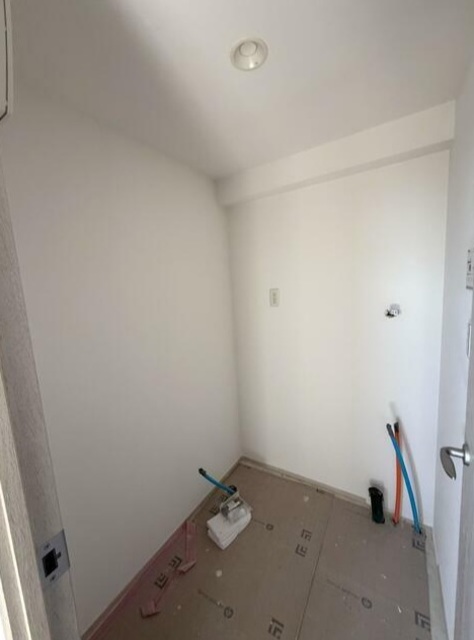 洗面設備　完成前の写真となります。