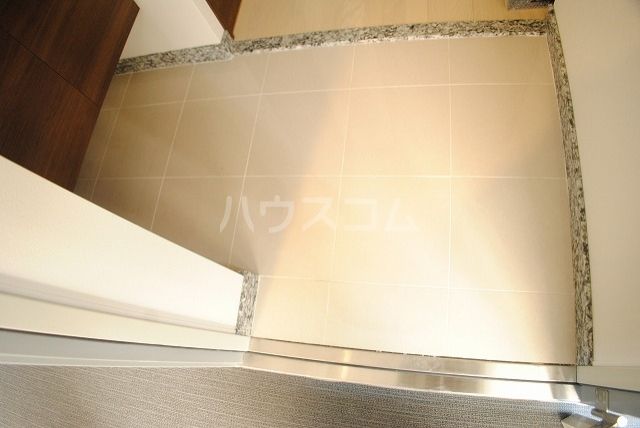 レジュールアッシュ梅田北の玄関写真