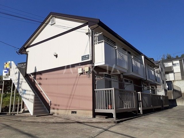 クレスト東海の外観写真