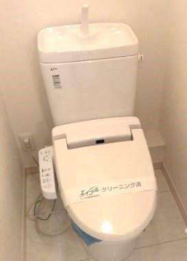 トイレ　別部屋の参考写真です。現況有姿