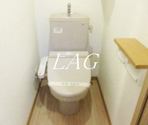 京急本線 大森海岸駅 徒歩5分 12階建 築13年のトイレ写真