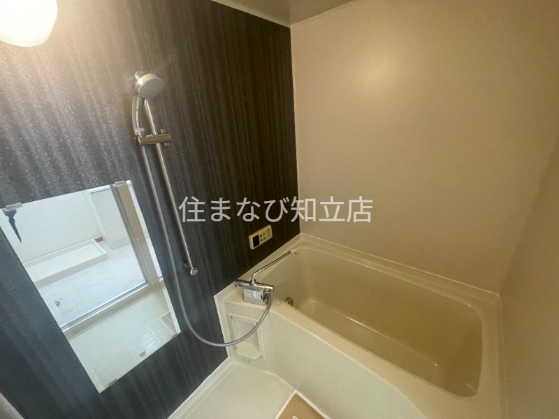 バス・シャワールーム　同型別部屋写真