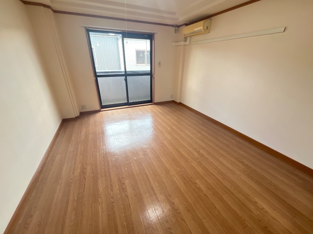 居室・リビング　洋室９．１帖の広いお部屋です