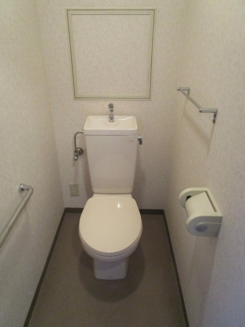 【高槻市寺谷町のマンションのトイレ】