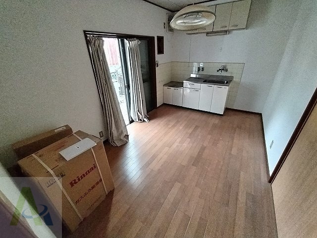 堀切町戸建の居間写真
