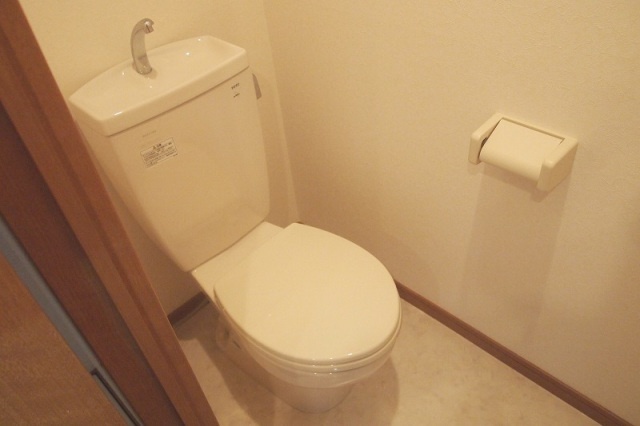 【ロザリオカーサ６のトイレ】