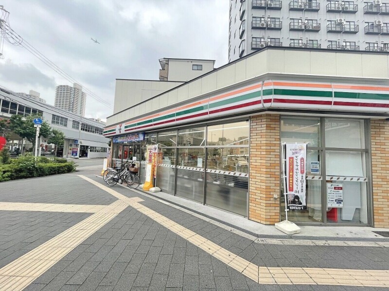 【大阪市城東区成育のマンションのコンビニ】