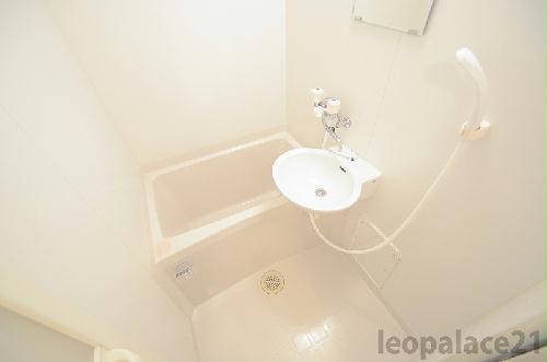 バス・シャワールーム　備品や設備仕様は号室等により異なります現地をご確認下さい。