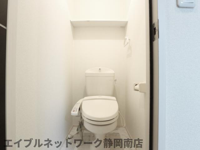 トイレ　シンプルで使いやすいトイレです