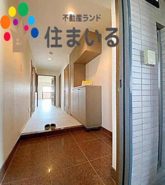 【名古屋市天白区原のマンションのエントランス】