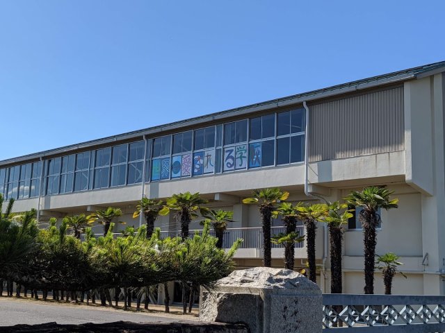 【岡山市北区建部町吉田のアパートの中学校】