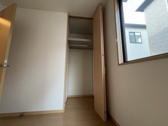 収納　※別部屋の写真です