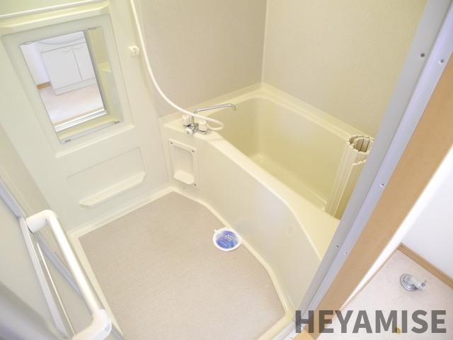 バス・シャワールーム　※同物件の反転タイプのお部屋の写真です※