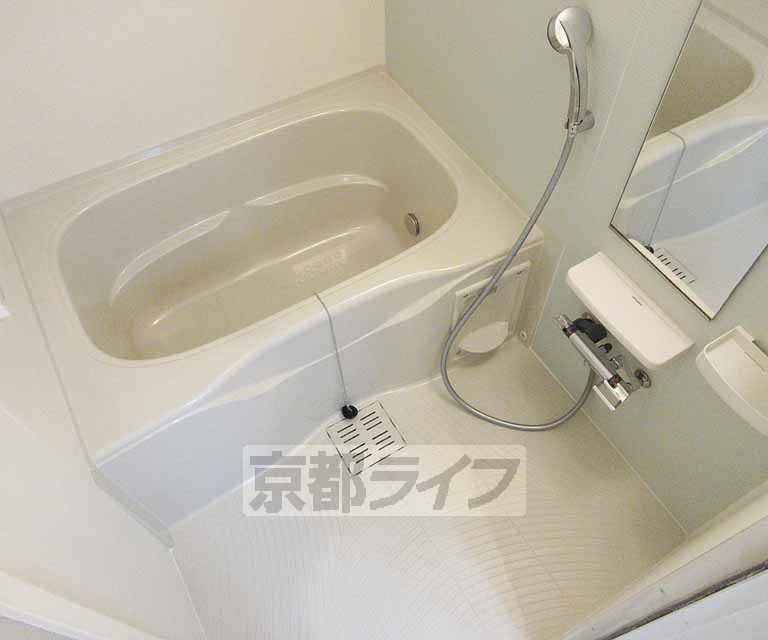 バス・シャワールーム　とっても綺麗なお風呂です