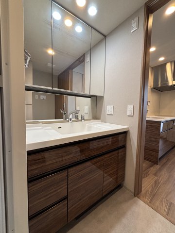 洗面設備　洗面化粧台