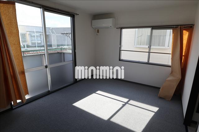 居室・リビング　写真は２０５号室のものです