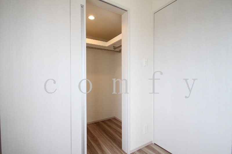 収納　ウォークインクローゼット