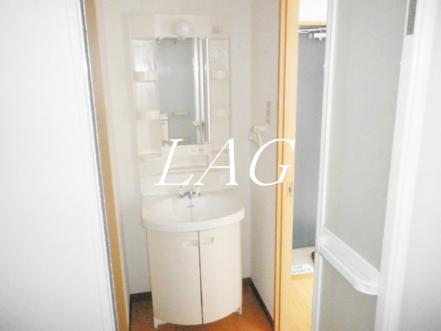 洗面設備　洗面台です。