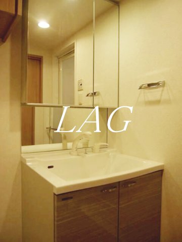 洗面設備　洗面台です。