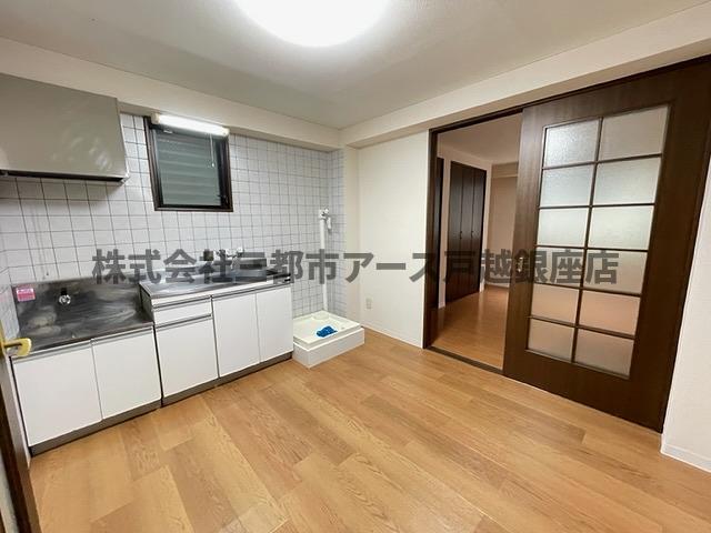 居室・リビング　サンルピナスF