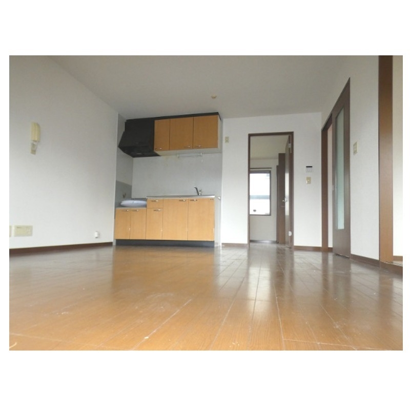 居室・リビング　開放感のある広いリビング