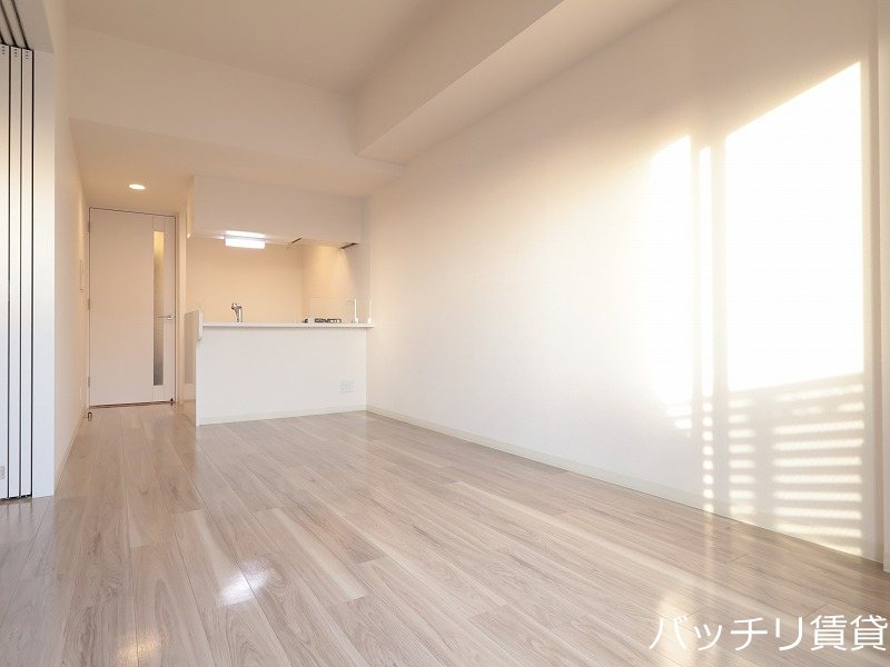 居室・リビング　画像は、同型タイプの為、現状を優先いたします。