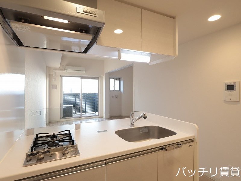 キッチン　画像は、同型タイプの為、現状を優先いたします。