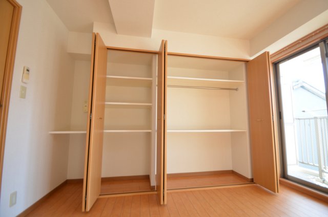 収納　クローゼット