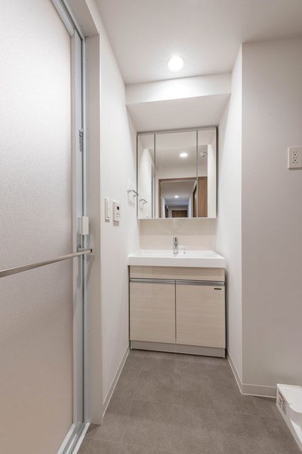 洗面設備　※写真は同タイプ住戸です。