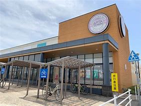 ショッピングセンター　アピタタウン金沢ベイ（ショッピングセンター）まで394m