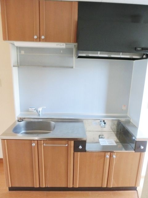 キッチン　収納の多いキッチンです