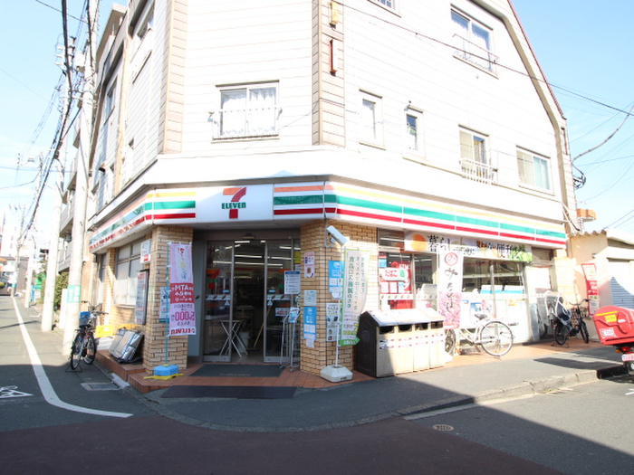 コンビニ　セブンイレブン（コンビニ）まで100m