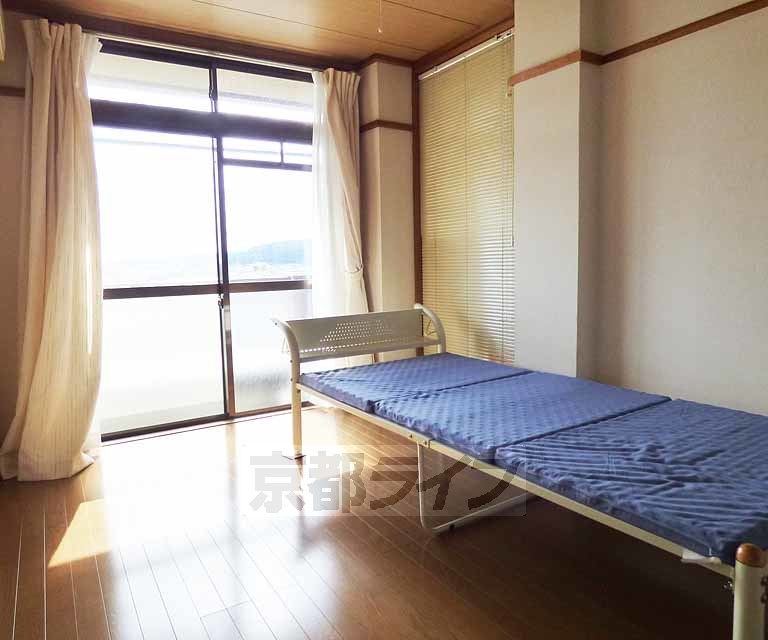 居室・リビング　落ち着いた雰囲気のお部屋です