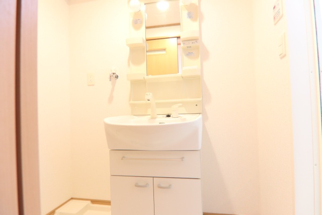 洗面設備　※別室の参考写真の為、現況優先です。