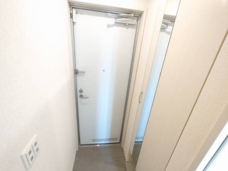 玄関　図面と現状に相違がある場合には現状を優先