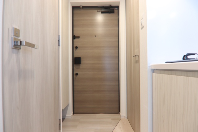 玄関　※別室の参考写真の為、現況優先です。