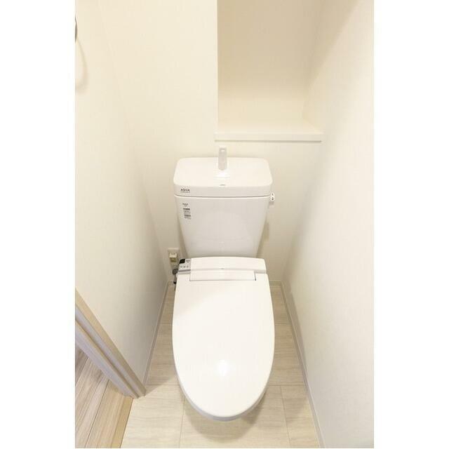 トイレ　温水洗浄機能便座