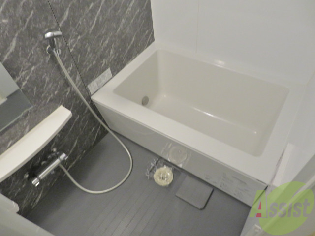 バス・シャワールーム　高級感あふれるシックなお風呂でいいですね。