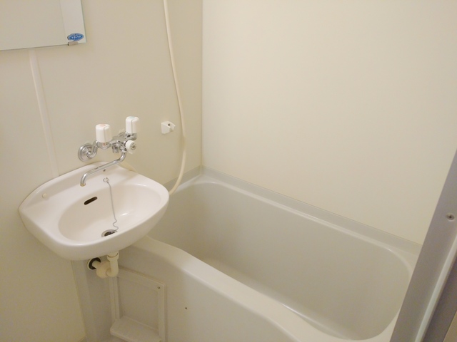 バス・シャワールーム　★もちろんバス・トイレ別★