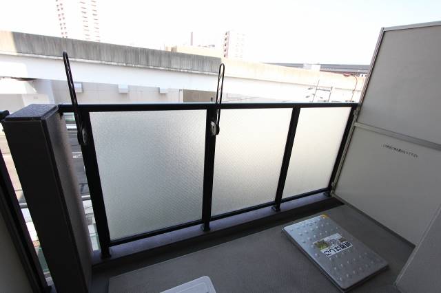 バルコニー　バルコニーも広々