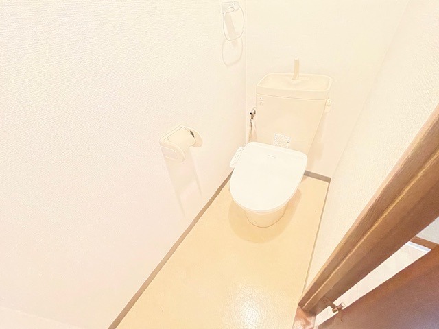 トイレ　別部屋写真