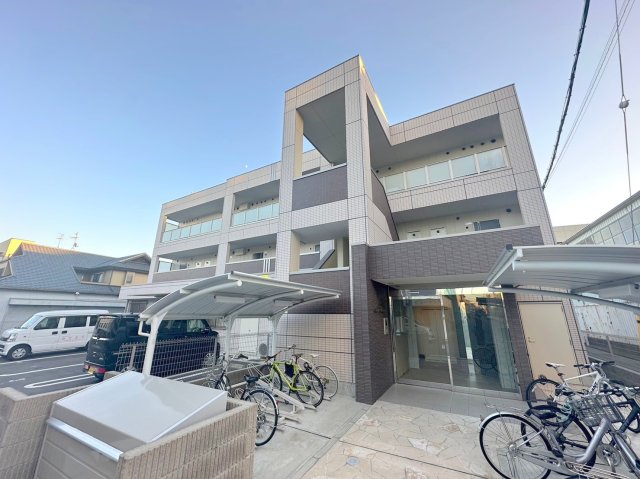 建物外観　綺麗な外観の素敵なお部屋があなたを待っています。
